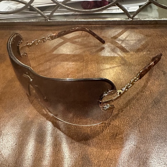 Gucci Y2K/90s sunglasses - Picture 4 of 5